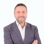 Yves Davila Headshot.jpg